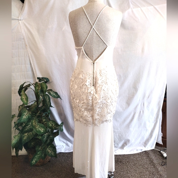 ENTRY Lace sheath Dress, long, drop back, spaghetti straps, Ivory,  Satin,  L - Picture 2 of 11